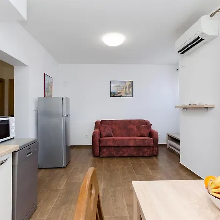 Dobrivoje Apartment *