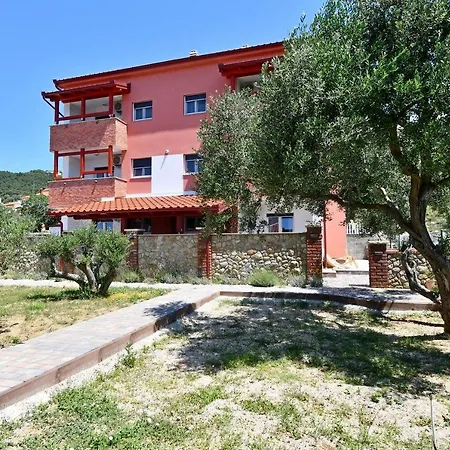 Dobrivoje Apartment Banjol